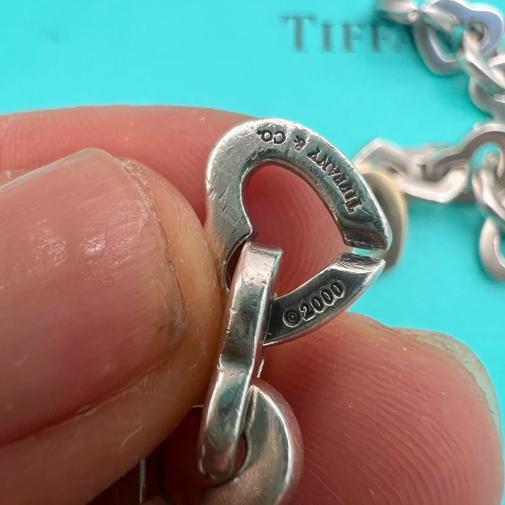 🔴Authentic Tiffany & Co Retired Vintage Multi HeartsSilver& Gold Heart Bracelet🔴 - Picture 8 of 10